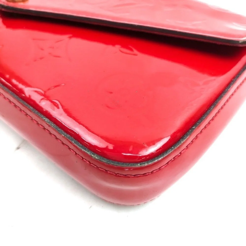 Louis Vuitton Felicie Vernis Pochette Bag